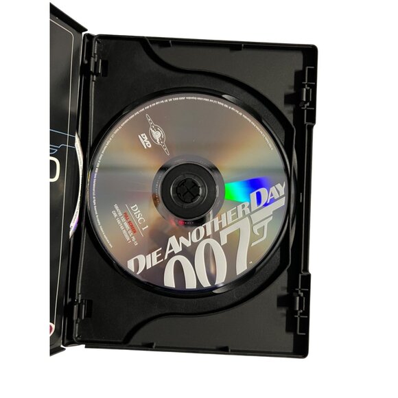 Die Another Day 2002 DVD Pierce Brosnan Halle Berry Action Thriller Pre-Owned - Picture 3 of 5